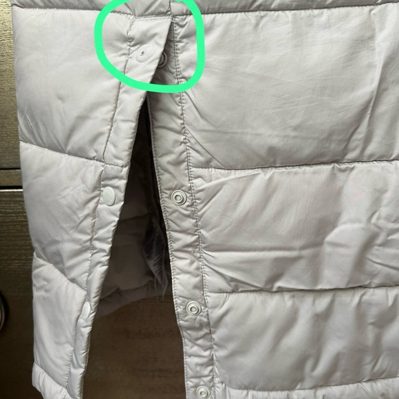 Columbia Women's Pike Lake Long Beige Puffer Vest - Picture 5 of 6